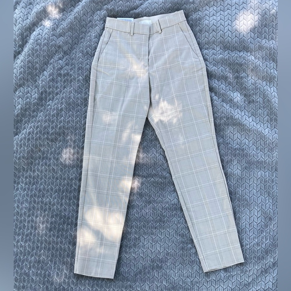 H&M Plaid Women’s Trousers (4)